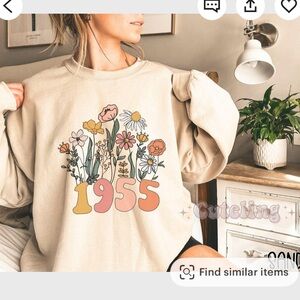 Gildan Women's 1955 Floral Crew Neck Sweater